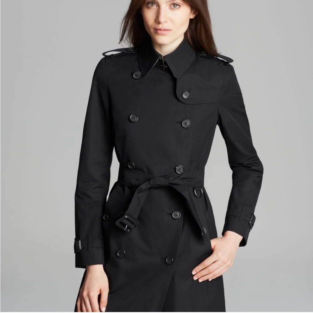 Burberry Elegant Black Trench Coat